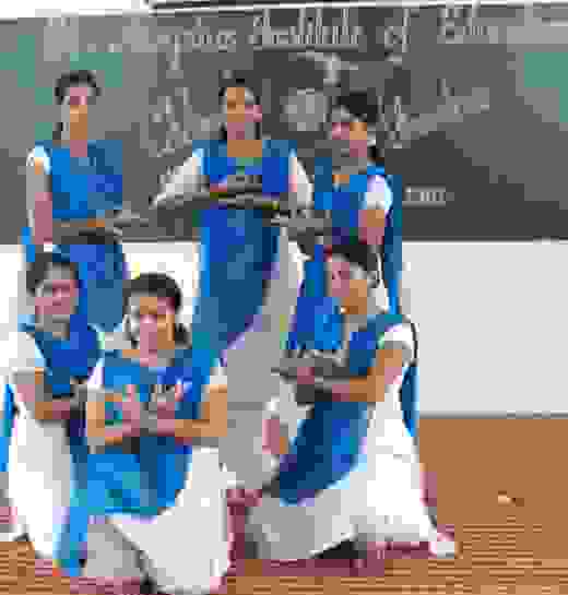 Aloysius Insti.. 7